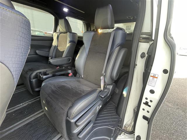 ヴェルファイア 2.5Z Aエディション ゴールデンアイズ 11インチアルパインナビ フリップダウンモニター バックカメラ ETC 両側パワースライドドア ハーフレザーシート LEDヘッドライト オートライト フォグライト 純正フロアマット 純正18インチAW(24枚目)