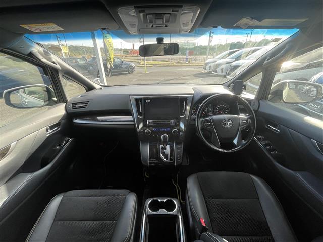 ヴェルファイア 2.5Z Aエディション ゴールデンアイズ 11インチアルパインナビ フリップダウンモニター バックカメラ ETC 両側パワースライドドア ハーフレザーシート LEDヘッドライト オートライト フォグライト 純正フロアマット 純正18インチAW(42枚目)