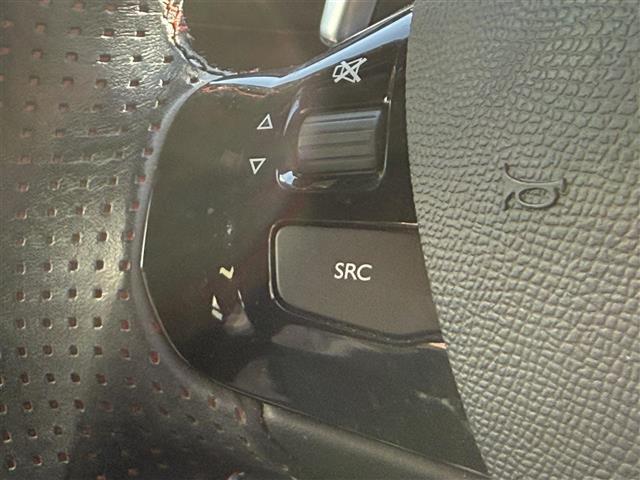 ３０８ ＧＴ　ブルーＨＤｉ　ＢＳＭ／前後ソナー　純正ナビ　バックカメラ　ＥＴＣ　ステアリングスイッチ　ＭＴモード　ＬＥＤヘッドライト　オートライト　スマートキー　プッシュスタート　クルーズコントロール（7枚目）