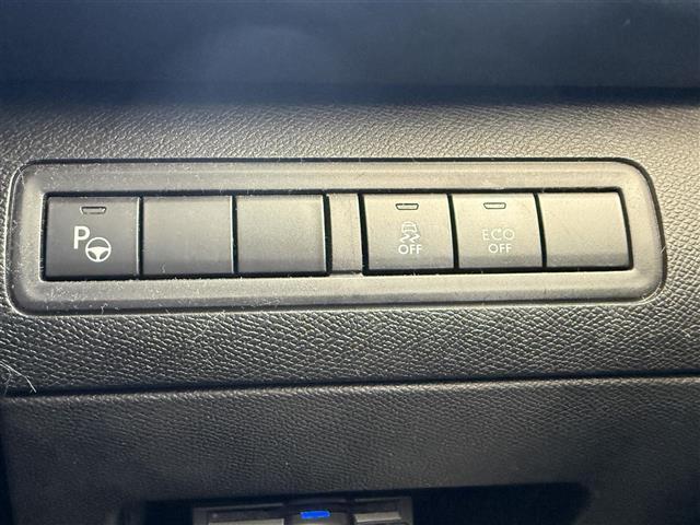 ３０８ ＧＴ　ブルーＨＤｉ　ＢＳＭ／前後ソナー　純正ナビ　バックカメラ　ＥＴＣ　ステアリングスイッチ　ＭＴモード　ＬＥＤヘッドライト　オートライト　スマートキー　プッシュスタート　クルーズコントロール（15枚目）