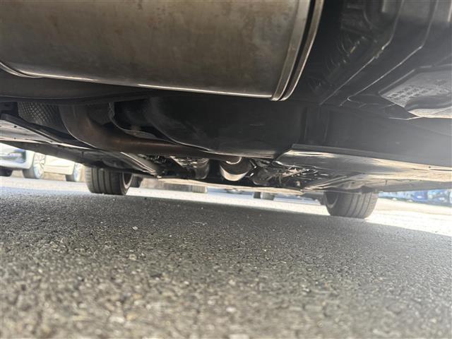 ３０８ ＧＴ　ブルーＨＤｉ　ＢＳＭ／前後ソナー　純正ナビ　バックカメラ　ＥＴＣ　ステアリングスイッチ　ＭＴモード　ＬＥＤヘッドライト　オートライト　スマートキー　プッシュスタート　クルーズコントロール（41枚目）