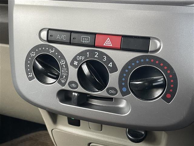 タント Ｘ　社外ナビ　バックカメラ　ＥＴＣ　片側パワースライドドア　社外１４インチＡＷ　ハロゲンヘッドライト　スマートキー（12枚目）