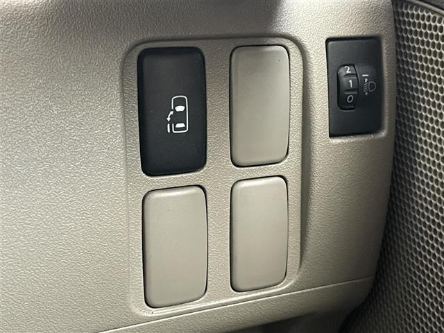 タント Ｘ　社外ナビ　バックカメラ　ＥＴＣ　片側パワースライドドア　社外１４インチＡＷ　ハロゲンヘッドライト　スマートキー（13枚目）