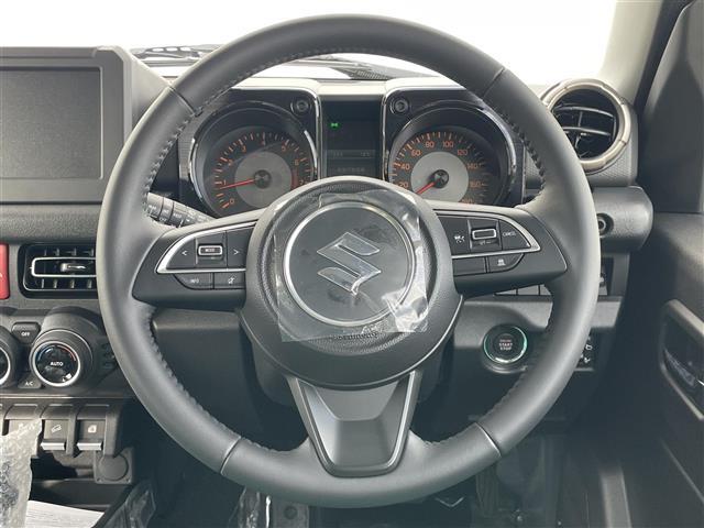 ジムニーノマド ＦＣ　登録済未使用車　ブラックルーフツートーン（Ｅ５Ｊ）　シートヒーター　ミラーヒーター　スマートキー　プッシュスタート　ＬＥＤヘッドライト　オートライト　フォグライト　純正１５インチＡＷ（2枚目）