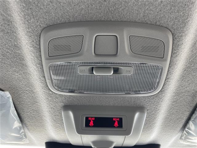 ジムニーノマド ＦＣ　登録済未使用車　ブラックルーフツートーン（Ｅ５Ｊ）　シートヒーター　ミラーヒーター　スマートキー　プッシュスタート　ＬＥＤヘッドライト　オートライト　フォグライト　純正１５インチＡＷ（18枚目）