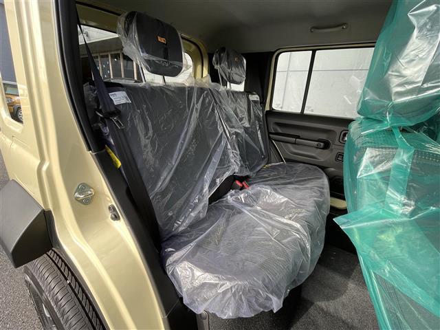 ジムニーノマド ＦＣ　登録済未使用車　ブラックルーフツートーン（Ｅ５Ｊ）　シートヒーター　ミラーヒーター　スマートキー　プッシュスタート　ＬＥＤヘッドライト　オートライト　フォグライト　純正１５インチＡＷ（24枚目）