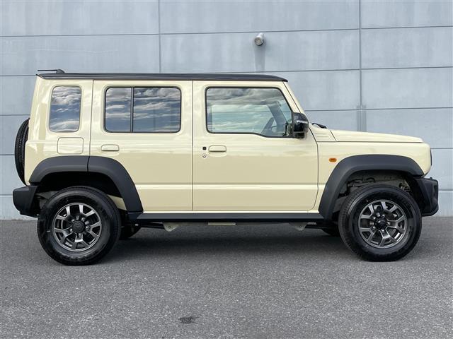 ジムニーノマド ＦＣ　登録済未使用車　ブラックルーフツートーン（Ｅ５Ｊ）　シートヒーター　ミラーヒーター　スマートキー　プッシュスタート　ＬＥＤヘッドライト　オートライト　フォグライト　純正１５インチＡＷ（35枚目）