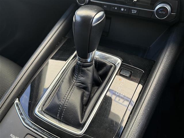 ＣＸ－５ ＸＤ　プロアクティブ　ＢＳＭ／前後ソナー　ＨＵＤ　純正ナビ　全方位カメラ　ステアリングスイッチ　ＥＴＣ　ＭＴモード　パワーシート　シートヒーター　ステアリングヒーター　パワーバックドア　ＬＥＤヘッドライト　オートライト（12枚目）