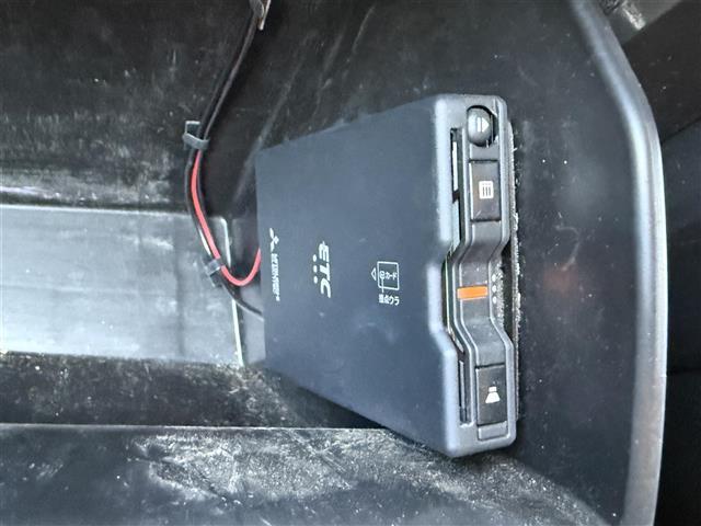 ＣＸ－５ ＸＤ　プロアクティブ　ＢＳＭ／前後ソナー　ＨＵＤ　純正ナビ　全方位カメラ　ステアリングスイッチ　ＥＴＣ　ＭＴモード　パワーシート　シートヒーター　ステアリングヒーター　パワーバックドア　ＬＥＤヘッドライト　オートライト（14枚目）