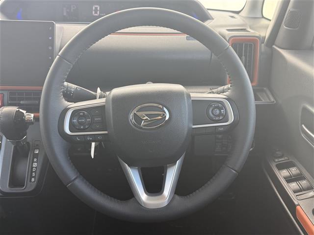 タント ファンクロスターボ　スマートアシスト／前後ソナー　１０インチ純正ナビ　全方位カメラ　ステアリングスイッチ　ＥＴＣ　両側パワスラ　シートヒーター　ルーフレール　ＬＥＤヘッドライト　オートライト　フォグライト　スマートキー（6枚目）