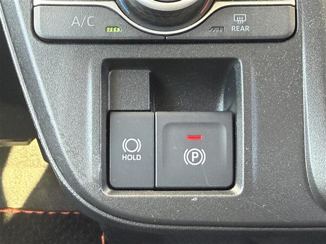 タント ファンクロスターボ　スマートアシスト／前後ソナー　１０インチ純正ナビ　全方位カメラ　ステアリングスイッチ　ＥＴＣ　両側パワスラ　シートヒーター　ルーフレール　ＬＥＤヘッドライト　オートライト　フォグライト　スマートキー（13枚目）