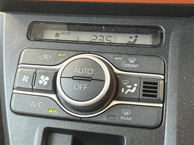 タント ファンクロスターボ　スマートアシスト／前後ソナー　１０インチ純正ナビ　全方位カメラ　ステアリングスイッチ　ＥＴＣ　両側パワスラ　シートヒーター　ルーフレール　ＬＥＤヘッドライト　オートライト　フォグライト　スマートキー（15枚目）