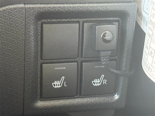 タント ファンクロスターボ　スマートアシスト／前後ソナー　１０インチ純正ナビ　全方位カメラ　ステアリングスイッチ　ＥＴＣ　両側パワスラ　シートヒーター　ルーフレール　ＬＥＤヘッドライト　オートライト　フォグライト　スマートキー（17枚目）