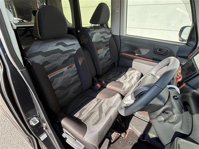 タント ファンクロスターボ　スマートアシスト／前後ソナー　１０インチ純正ナビ　全方位カメラ　ステアリングスイッチ　ＥＴＣ　両側パワスラ　シートヒーター　ルーフレール　ＬＥＤヘッドライト　オートライト　フォグライト　スマートキー（21枚目）