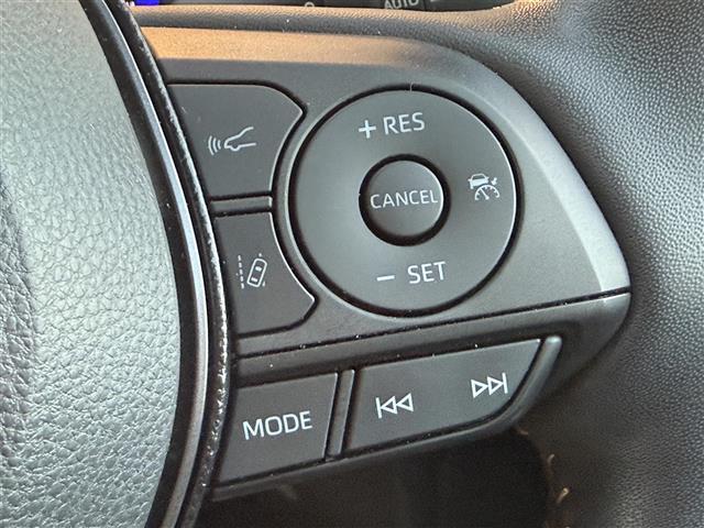 カローラツーリング ハイブリッド　ダブルバイビー　純正ディスプレイオーディオ　バックカメラ　クルーズコントロール　前席シートヒーター　ビルトインＥＴＣ　ハンドルヒーター　ＡＣ１００Ｖ　コーナーセンサー　衝突被害軽減ブレーキ　レーンキープアシスト（7枚目）