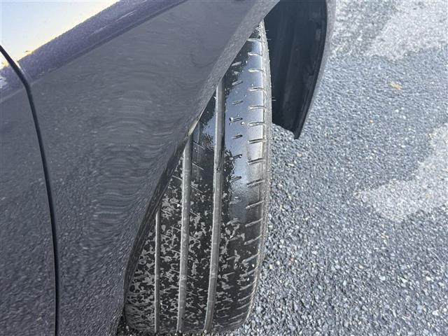 カローラツーリング ハイブリッド　ダブルバイビー　純正ディスプレイオーディオ　バックカメラ　クルーズコントロール　前席シートヒーター　ビルトインＥＴＣ　ハンドルヒーター　ＡＣ１００Ｖ　コーナーセンサー　衝突被害軽減ブレーキ　レーンキープアシスト（39枚目）