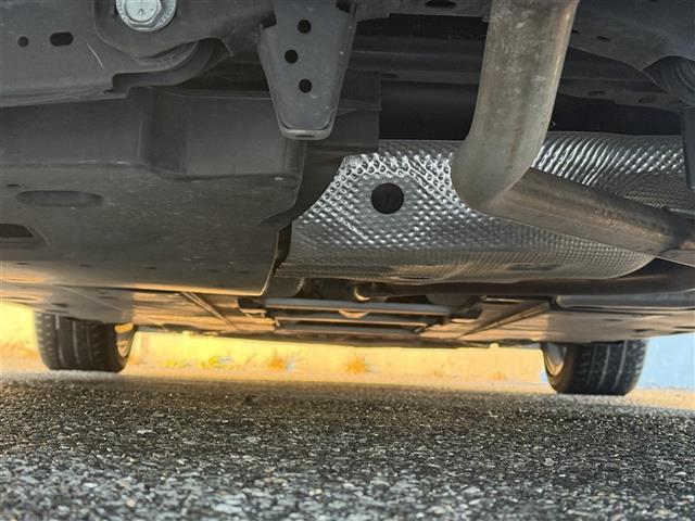 カローラツーリング ハイブリッド　ダブルバイビー　純正ディスプレイオーディオ　バックカメラ　クルーズコントロール　前席シートヒーター　ビルトインＥＴＣ　ハンドルヒーター　ＡＣ１００Ｖ　コーナーセンサー　衝突被害軽減ブレーキ　レーンキープアシスト（41枚目）