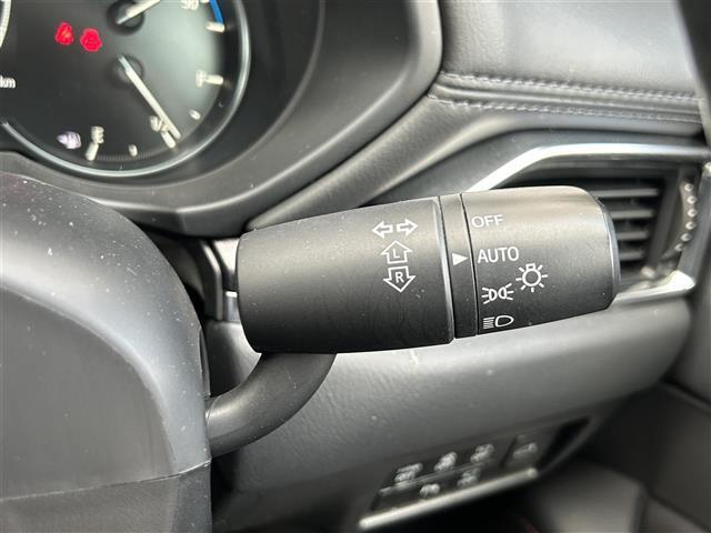 ＣＸ－５ ＸＤ　ブラックトーンエディション　純正ナビ　フルセグＴＶ　アラウンドビューモニター　前席シートヒーター　パドルシフト　コーナーセンサー　パワーバックドア　クルーズコントロール　ステアリングヒーター　衝突被害軽減ブレーキ　レーンアシスト（8枚目）