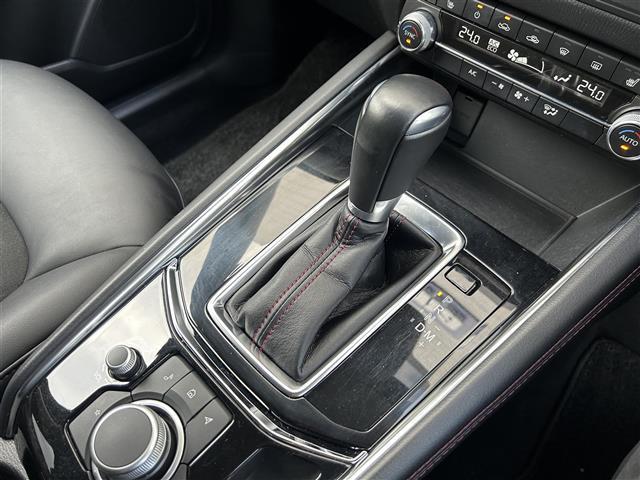 ＣＸ－５ ＸＤ　ブラックトーンエディション　純正ナビ　フルセグＴＶ　アラウンドビューモニター　前席シートヒーター　パドルシフト　コーナーセンサー　パワーバックドア　クルーズコントロール　ステアリングヒーター　衝突被害軽減ブレーキ　レーンアシスト（10枚目）