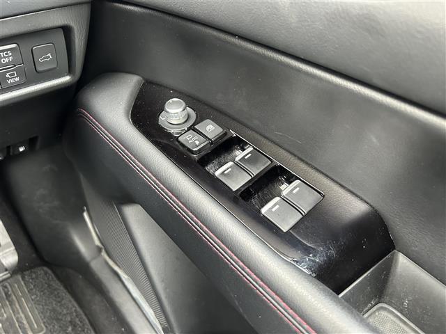 ＣＸ－５ ＸＤ　ブラックトーンエディション　純正ナビ　フルセグＴＶ　アラウンドビューモニター　前席シートヒーター　パドルシフト　コーナーセンサー　パワーバックドア　クルーズコントロール　ステアリングヒーター　衝突被害軽減ブレーキ　レーンアシスト（21枚目）