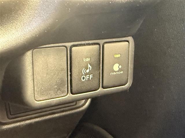 アクア Ｓ　純正ナビ（ＦＭ／ＡＭ／ＣＤ／ＤＶＤ／ＢＴ）　フルセグＴＶ　バックカメラ　前席シートヒーター　オートライト　ビルトインＥＴＣ　プッシュスタート　スマートキー　ハロゲンライト　アイドリングストップ（13枚目）