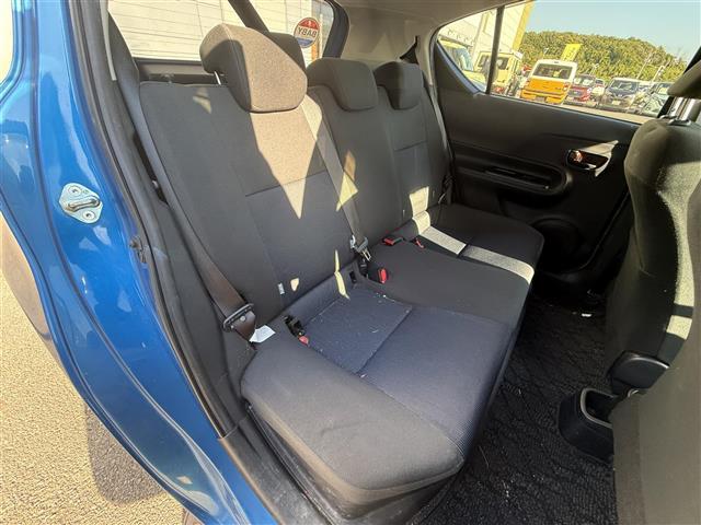 アクア Ｓ　純正ナビ（ＦＭ／ＡＭ／ＣＤ／ＤＶＤ／ＢＴ）　フルセグＴＶ　バックカメラ　前席シートヒーター　オートライト　ビルトインＥＴＣ　プッシュスタート　スマートキー　ハロゲンライト　アイドリングストップ（24枚目）