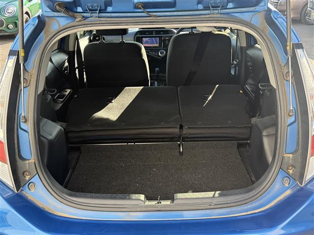 アクア Ｓ　純正ナビ（ＦＭ／ＡＭ／ＣＤ／ＤＶＤ／ＢＴ）　フルセグＴＶ　バックカメラ　前席シートヒーター　オートライト　ビルトインＥＴＣ　プッシュスタート　スマートキー　ハロゲンライト　アイドリングストップ（29枚目）