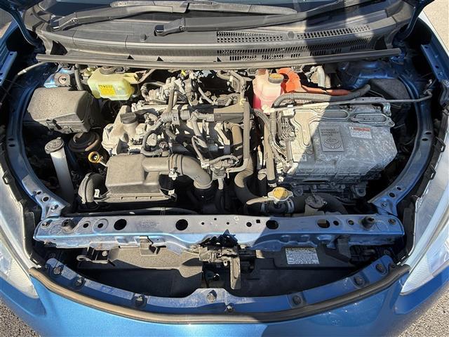 アクア Ｓ　純正ナビ（ＦＭ／ＡＭ／ＣＤ／ＤＶＤ／ＢＴ）　フルセグＴＶ　バックカメラ　前席シートヒーター　オートライト　ビルトインＥＴＣ　プッシュスタート　スマートキー　ハロゲンライト　アイドリングストップ（40枚目）