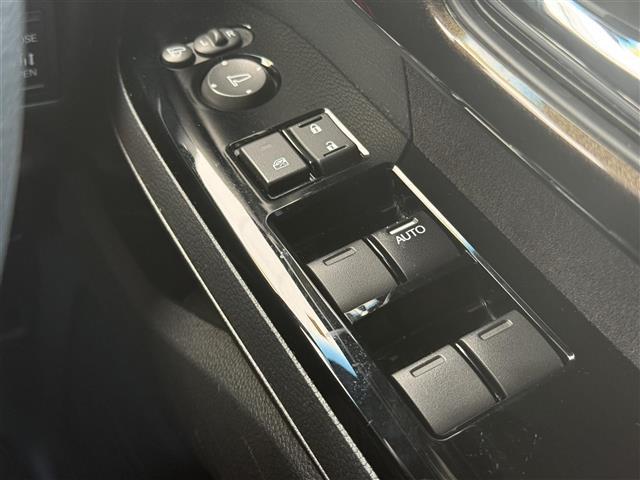 Ｎ－ＢＯＸカスタム Ｇ・Ｌホンダセンシング　純正ナビ　バックカメラ　ＥＴＣ　両側パワースライドドア　ステアリングスイッチ　シートヒーター　ＬＥＤヘッドライト　オートライト　フォグライト　スマートキー　プッシュスタート　アイドリングストップ（19枚目）