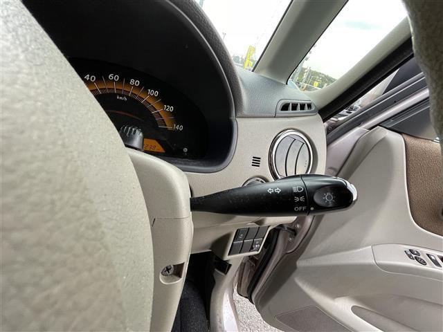 ルークス Ｇ　純正７インチナビ　ワンセグＴＶ　片側パワースライドドア　ＥＴＣ　プッシュスタート　スマートキー　ハロゲンヘッドライト（7枚目）