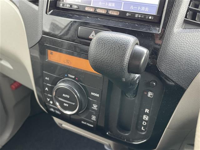 ルークス Ｇ　純正７インチナビ　ワンセグＴＶ　片側パワースライドドア　ＥＴＣ　プッシュスタート　スマートキー　ハロゲンヘッドライト（9枚目）