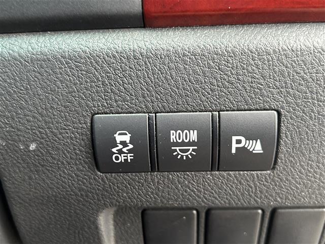ヴェルファイア ２．４Ｚ　両側パワースライドドア　フリップダウンモニター　純正７インチＨＤＤナビ　ワンセグＴＶ　ＥＴＣ　オットマンシート　社外１７インチアルミホイール　プッシュスタート　スマートキー（13枚目）