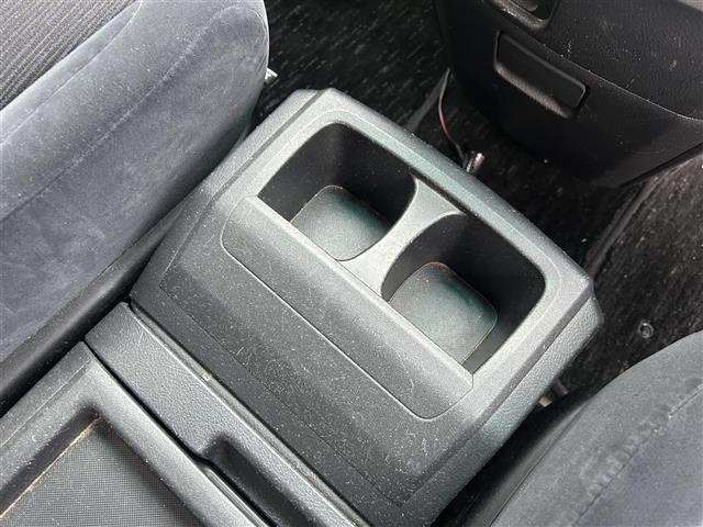 ヴェルファイア ２．４Ｚ　両側パワースライドドア　フリップダウンモニター　純正７インチＨＤＤナビ　ワンセグＴＶ　ＥＴＣ　オットマンシート　社外１７インチアルミホイール　プッシュスタート　スマートキー（18枚目）