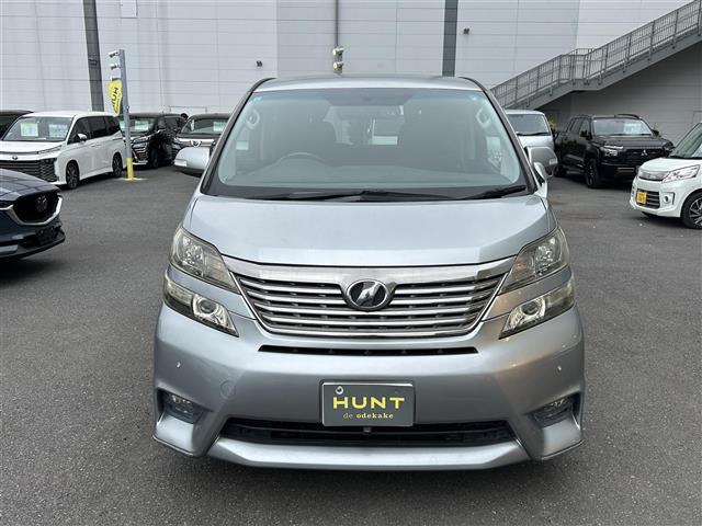 ヴェルファイア ２．４Ｚ　両側パワースライドドア　フリップダウンモニター　純正７インチＨＤＤナビ　ワンセグＴＶ　ＥＴＣ　オットマンシート　社外１７インチアルミホイール　プッシュスタート　スマートキー（28枚目）