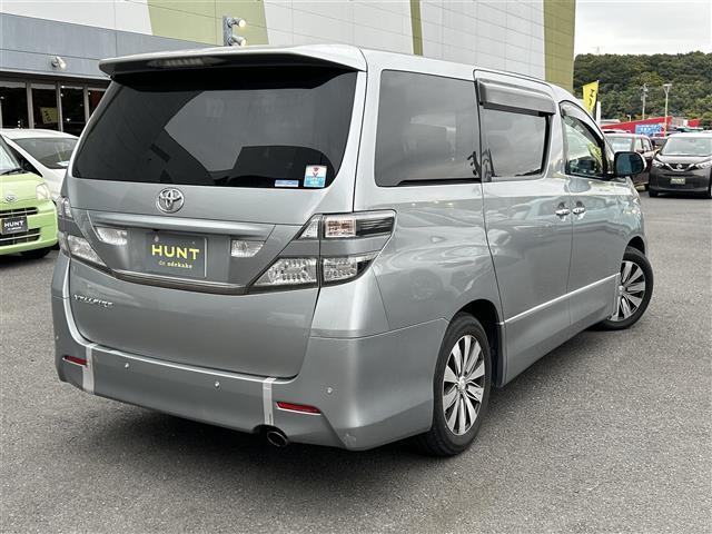 ヴェルファイア ２．４Ｚ　両側パワースライドドア　フリップダウンモニター　純正７インチＨＤＤナビ　ワンセグＴＶ　ＥＴＣ　オットマンシート　社外１７インチアルミホイール　プッシュスタート　スマートキー（33枚目）