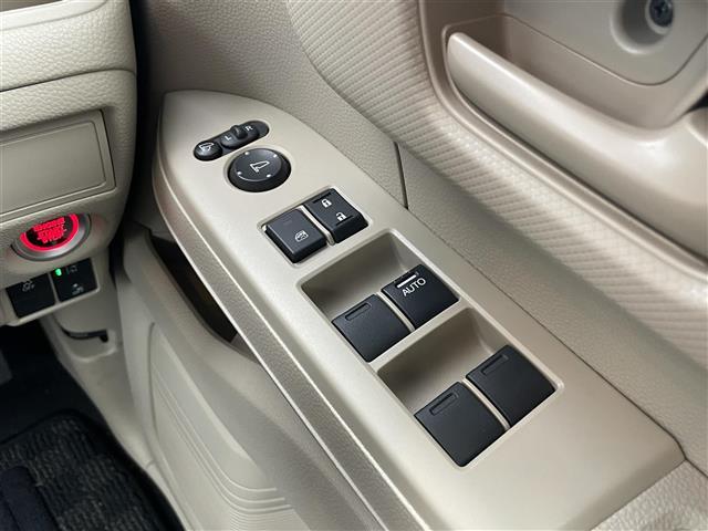 N-BOX Gホンダセンシング 社外ナビ バックカメラ 両側スライドドア ビルトインETC クルーズコントロール オートライト LEDヘッドライト 衝突被害軽減ブレーキ レーンキープアシスト プッシュスタート スマートキー(19枚目)
