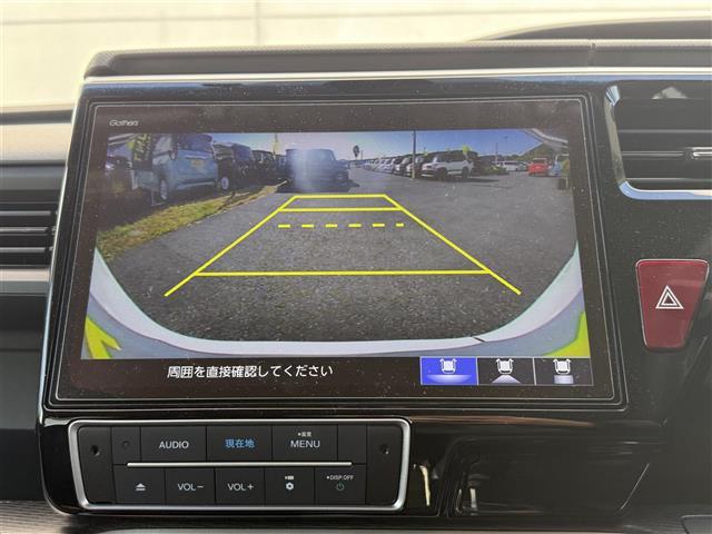 ステップワゴンスパーダ ｅ：ＨＥＶスパーダ　Ｇ　ホンダセンシング　ホンダセンシング　純正１０インチナビ（ＶＸＵ－２２７ＳＷｉ）フルセグＴＶ　ＣＤ／ＤＶＤ／ＳＤ／ＵＳＢ　ＡｐｐｌｅＣａｒＰｌａｙ　ビルトインＥＴＣ　バックカメラ　ステアリングスイッチ　ＡＣＣ　純正ＡＷ（3枚目）