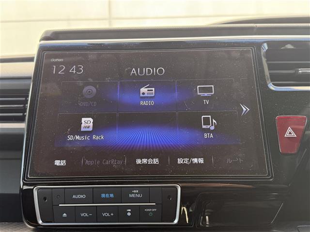 ステップワゴンスパーダ ｅ：ＨＥＶスパーダ　Ｇ　ホンダセンシング　ホンダセンシング　純正１０インチナビ（ＶＸＵ－２２７ＳＷｉ）フルセグＴＶ　ＣＤ／ＤＶＤ／ＳＤ／ＵＳＢ　ＡｐｐｌｅＣａｒＰｌａｙ　ビルトインＥＴＣ　バックカメラ　ステアリングスイッチ　ＡＣＣ　純正ＡＷ（4枚目）