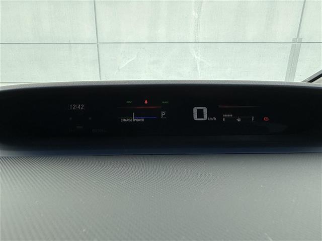 ステップワゴンスパーダ ｅ：ＨＥＶスパーダ　Ｇ　ホンダセンシング　ホンダセンシング　純正１０インチナビ（ＶＸＵ－２２７ＳＷｉ）フルセグＴＶ　ＣＤ／ＤＶＤ／ＳＤ／ＵＳＢ　ＡｐｐｌｅＣａｒＰｌａｙ　ビルトインＥＴＣ　バックカメラ　ステアリングスイッチ　ＡＣＣ　純正ＡＷ（14枚目）