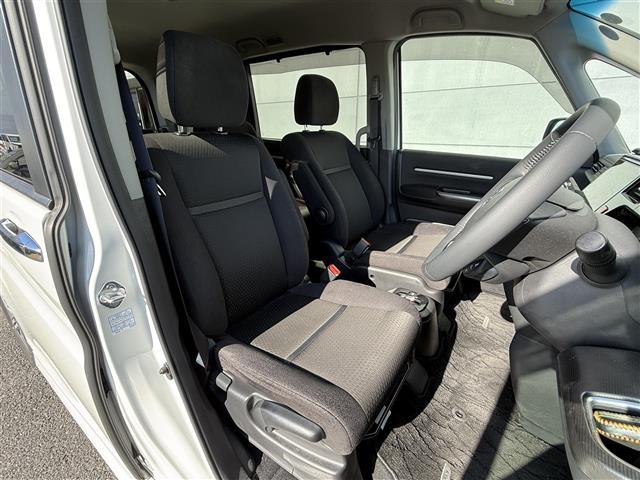 ステップワゴンスパーダ ｅ：ＨＥＶスパーダ　Ｇ　ホンダセンシング　ホンダセンシング　純正１０インチナビ（ＶＸＵ－２２７ＳＷｉ）フルセグＴＶ　ＣＤ／ＤＶＤ／ＳＤ／ＵＳＢ　ＡｐｐｌｅＣａｒＰｌａｙ　ビルトインＥＴＣ　バックカメラ　ステアリングスイッチ　ＡＣＣ　純正ＡＷ（20枚目）