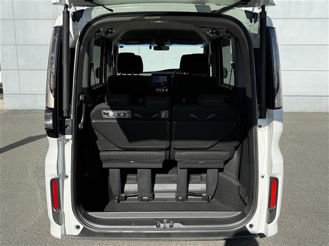 ステップワゴンスパーダ ｅ：ＨＥＶスパーダ　Ｇ　ホンダセンシング　ホンダセンシング　純正１０インチナビ（ＶＸＵ－２２７ＳＷｉ）フルセグＴＶ　ＣＤ／ＤＶＤ／ＳＤ／ＵＳＢ　ＡｐｐｌｅＣａｒＰｌａｙ　ビルトインＥＴＣ　バックカメラ　ステアリングスイッチ　ＡＣＣ　純正ＡＷ（24枚目）