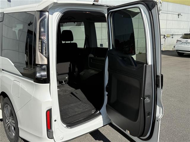 ステップワゴンスパーダ ｅ：ＨＥＶスパーダ　Ｇ　ホンダセンシング　ホンダセンシング　純正１０インチナビ（ＶＸＵ－２２７ＳＷｉ）フルセグＴＶ　ＣＤ／ＤＶＤ／ＳＤ／ＵＳＢ　ＡｐｐｌｅＣａｒＰｌａｙ　ビルトインＥＴＣ　バックカメラ　ステアリングスイッチ　ＡＣＣ　純正ＡＷ（27枚目）
