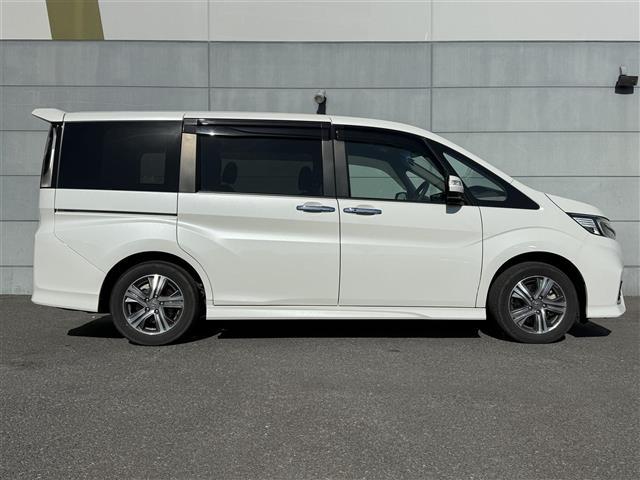 ステップワゴンスパーダ ｅ：ＨＥＶスパーダ　Ｇ　ホンダセンシング　ホンダセンシング　純正１０インチナビ（ＶＸＵ－２２７ＳＷｉ）フルセグＴＶ　ＣＤ／ＤＶＤ／ＳＤ／ＵＳＢ　ＡｐｐｌｅＣａｒＰｌａｙ　ビルトインＥＴＣ　バックカメラ　ステアリングスイッチ　ＡＣＣ　純正ＡＷ（35枚目）