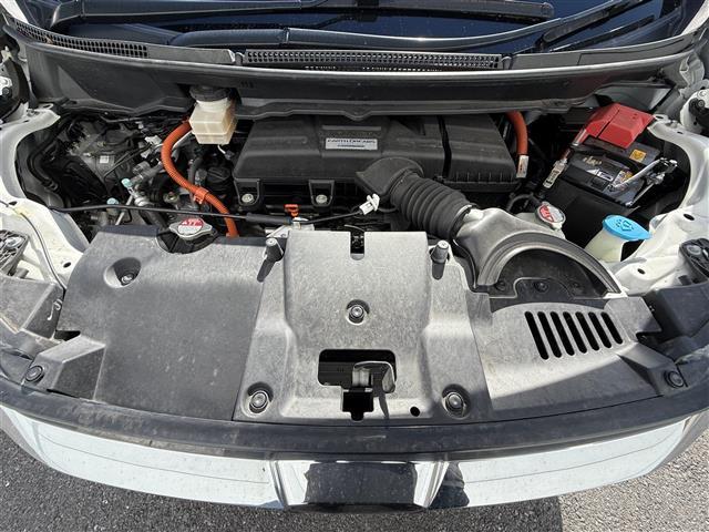 ステップワゴンスパーダ ｅ：ＨＥＶスパーダ　Ｇ　ホンダセンシング　ホンダセンシング　純正１０インチナビ（ＶＸＵ－２２７ＳＷｉ）フルセグＴＶ　ＣＤ／ＤＶＤ／ＳＤ／ＵＳＢ　ＡｐｐｌｅＣａｒＰｌａｙ　ビルトインＥＴＣ　バックカメラ　ステアリングスイッチ　ＡＣＣ　純正ＡＷ（40枚目）