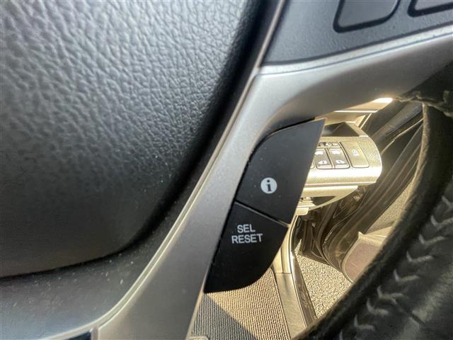 ステップワゴンスパーダ Ｚ　クールスピリット　純正ナビ　バックカメラ　ＥＴＣ　両側パワースライド　パドルシフト　フリップダウンモニター（8枚目）