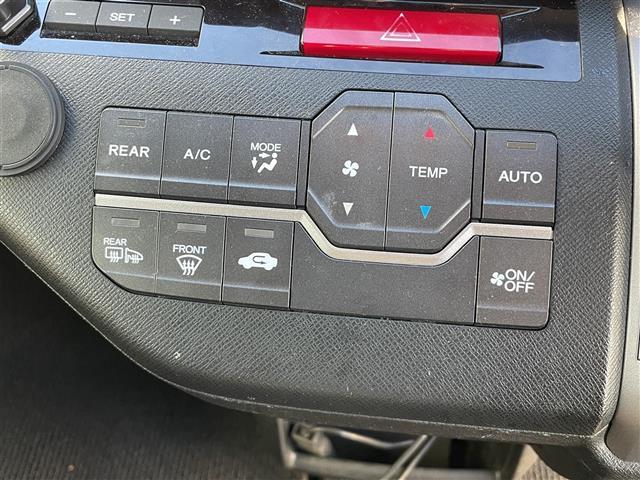 ステップワゴンスパーダ Ｚ　クールスピリット　純正ナビ　バックカメラ　ＥＴＣ　両側パワースライド　パドルシフト　フリップダウンモニター（13枚目）