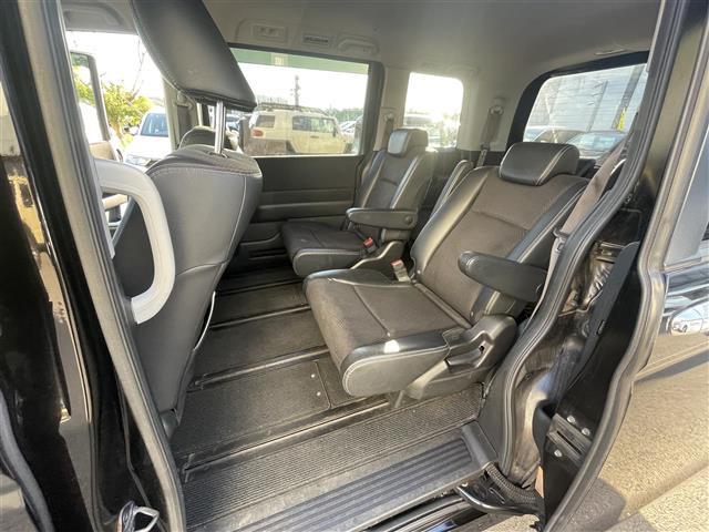 ステップワゴンスパーダ Ｚ　クールスピリット　純正ナビ　バックカメラ　ＥＴＣ　両側パワースライド　パドルシフト　フリップダウンモニター（24枚目）