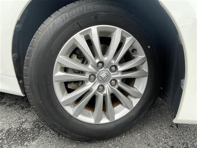 クラウンハイブリッド ロイヤルサルーン　純正ＨＤＤナビ　ＣＤ　ＤＶＤ　ＨＤＤ　Ｂｌｕｅｔｏｏｔｈ　フルセグＴＶ　バックカメラ　ビルトインＥＴＣ　純正アルミホイール　Ｄ／Ｎ席パワーシート　キセノンヘッドライト　オートライト　スマートキー（38枚目）