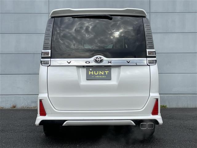 ヴォクシー ＺＳ　モデリスタエアロ（Ｆ／Ｓ／Ｒ）　セーフティセンス　フリップダウンモニター　純正１０インチナビ　バックカメラ　ＥＴＣ２．０　ステアリングスイッチ　両側パワースライドドア　ＬＥＤヘッドライト　オートライト（30枚目）