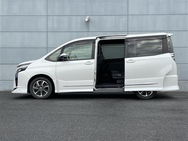 ヴォクシー ＺＳ　モデリスタエアロ（Ｆ／Ｓ／Ｒ）　セーフティセンス　フリップダウンモニター　純正１０インチナビ　バックカメラ　ＥＴＣ２．０　ステアリングスイッチ　両側パワースライドドア　ＬＥＤヘッドライト　オートライト（33枚目）